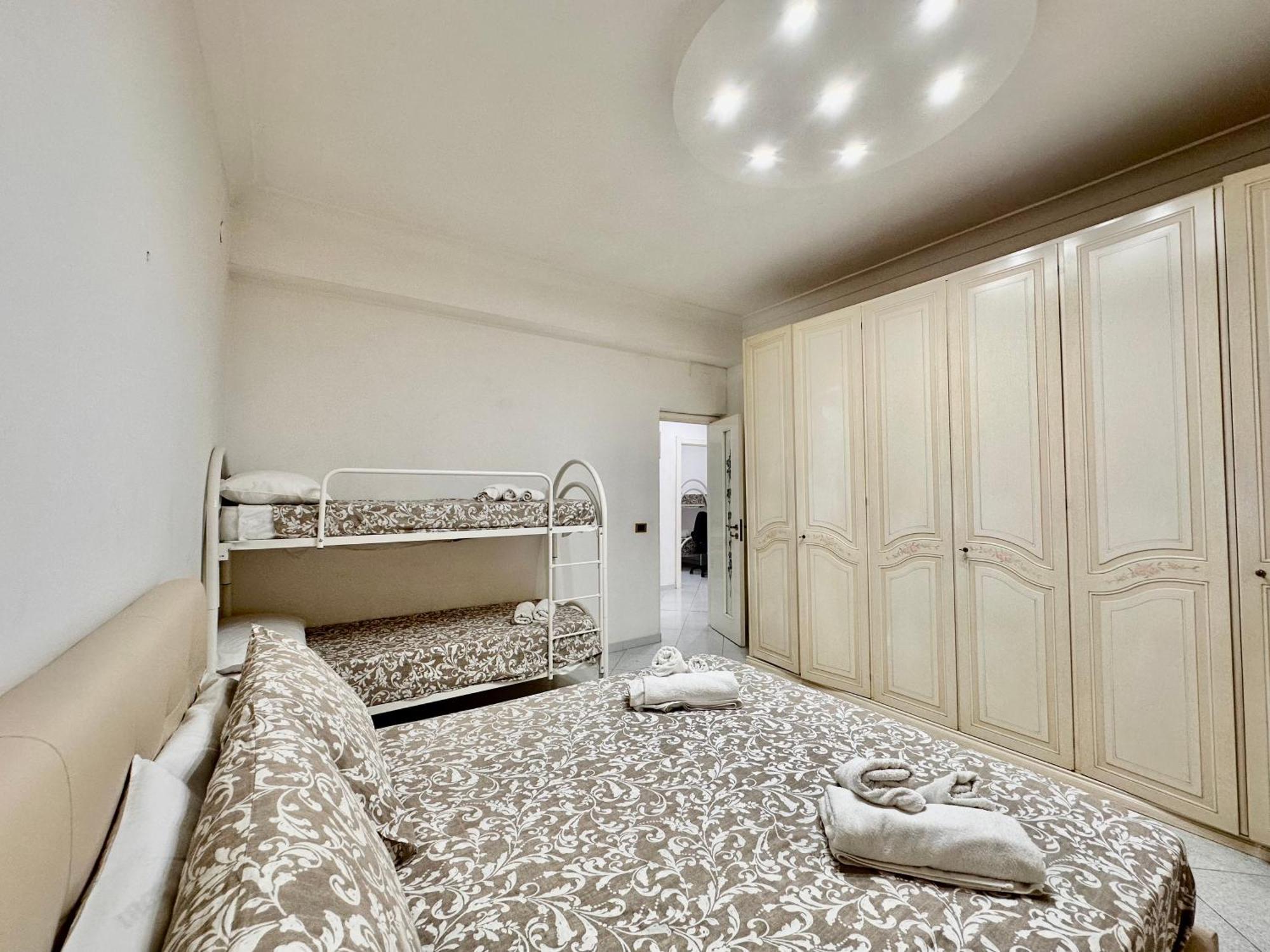 فيلا Casa Vacanze Bergame نابولي المظهر الخارجي الصورة