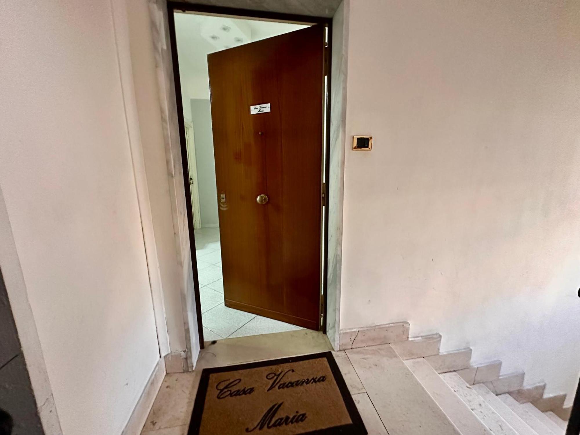 فيلا Casa Vacanze Bergame نابولي المظهر الخارجي الصورة